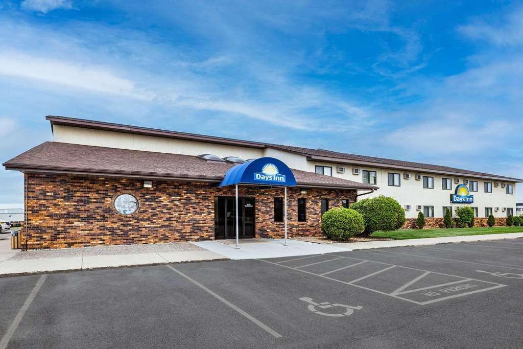 Days Inn By Wyndham Monticello Exterior photo